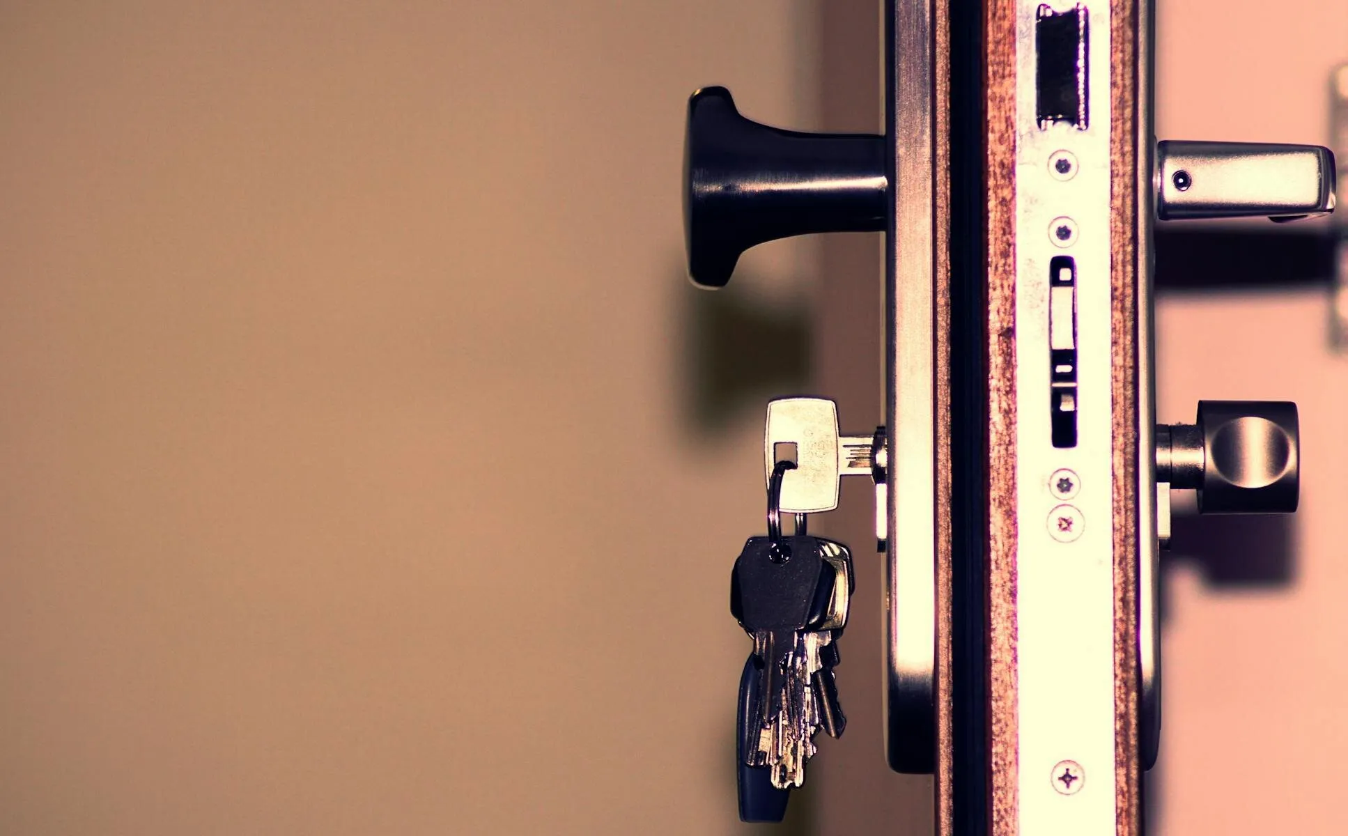 Pose de porte blindée